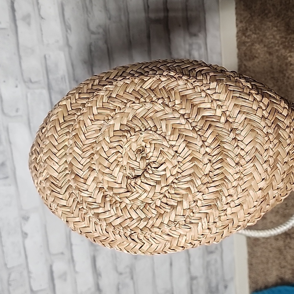 Wicker Shabby Chic Cottage Floral Purse - Picture 5 of 12